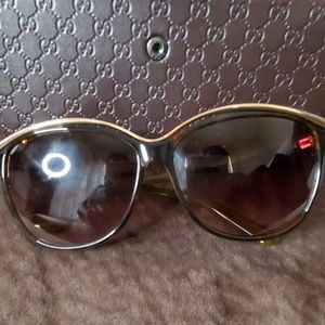 Gucci's shades